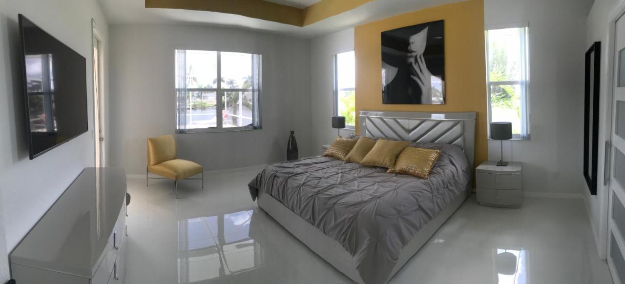 Villa Eyleen Κέιπ Κόραλ Εξωτερικό φωτογραφία