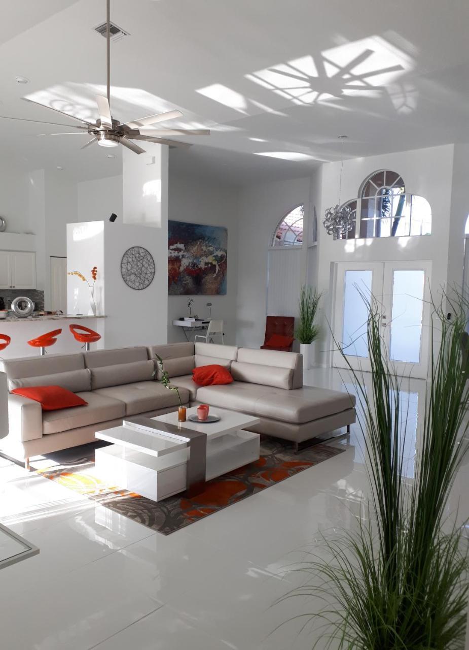 Villa Eyleen Κέιπ Κόραλ Εξωτερικό φωτογραφία